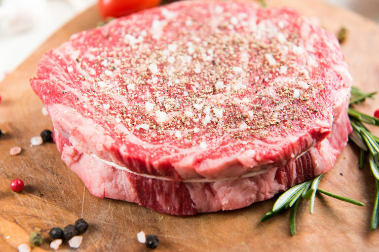 4 tips to buy grass-fed organic steak